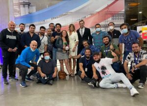Macarena Pizarro Instagram - Todo comenzó en el 2017 con el programa Aquí está Chile, luego vinieron cientos de coberturas especiales, estallido, pandemia, elecciones miles, debates y guerra… Gracias @cnnchile por todo lo aprendido y por las amistades ganadas!!! Nos seguiremos viendo en los pasillos de Machasa. @daniel_m_t @monicarincon2017 @burgos.matilde @viviencina @superkofy @boige_86  y tantos tantos más!!!!