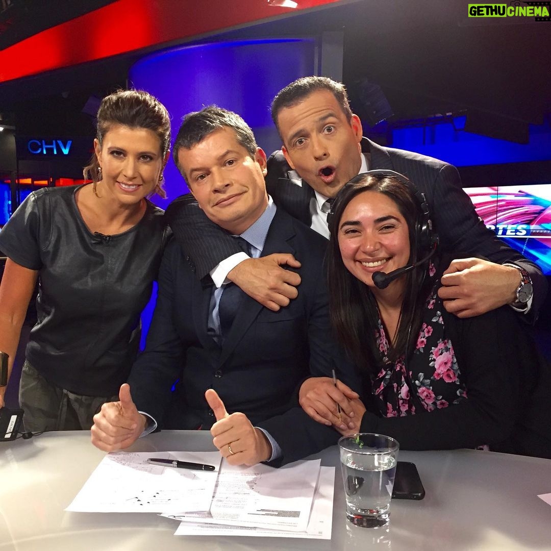 Macarena Pizarro - 1.4K Likes - Fin de una era. De años maravillosos, de amigas y amigos del alma, de aprendizajes y crecimiento, pero sobre todo de muchas alegrías. Gracias por tanto Inés Matte, los mejores recuerdos por siempre ❤️