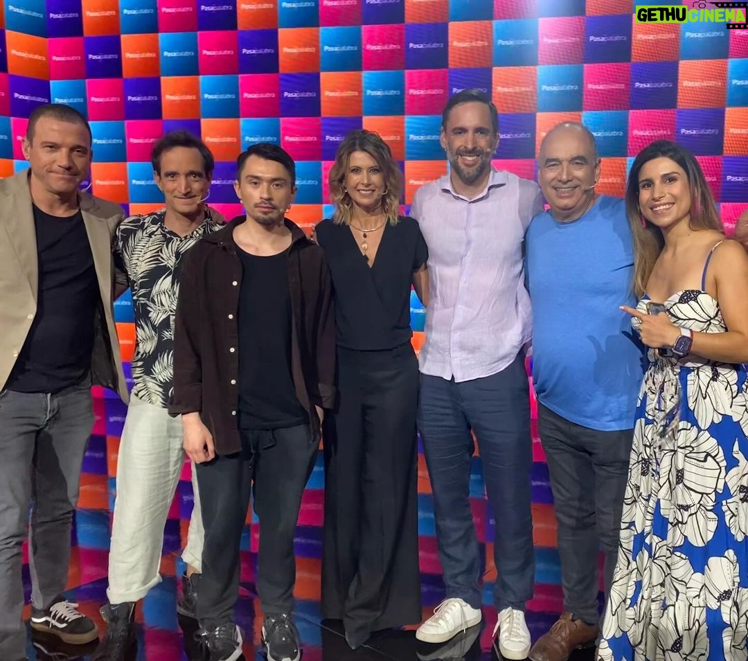 Macarena Pizarro Instagram - Hoy!!!! Nos vemos en Pasapalabra. Junto a la campeona @fran.crovetto el seco @nico_saavedra mi amigo @daniel_m_t y por supuesto la inigualable conducción del mejor: @julianelfenbeink