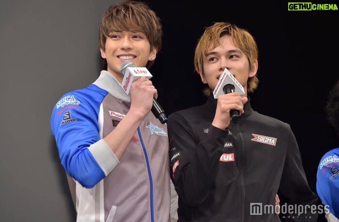 Mackenyu Instagram - 映画「OVERDRIVE 」 スタート直前試写会 今日は北村匠海と 髪色と髪型 よせてみました 早くOVERDRIVEをみなさんに 観て欲しい。 #映画overdrive