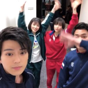 Mackenyu Instagram - Chihayafuru Part II
Tonight.
今夜よる9時から
みんなで
ちはやふる 下の句
生コメンタリー
お楽しみに！
#ちはやふる 
#ちはやふる下の句 
#ちはやふる結び