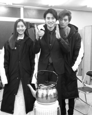 Mackenyu Instagram - #TV #series “Kiss that kills” 
With Kento Yamazaki & Yuko Araki
トドメの接吻
第5話
こんや10時30分から
みてね
#トドメの接吻