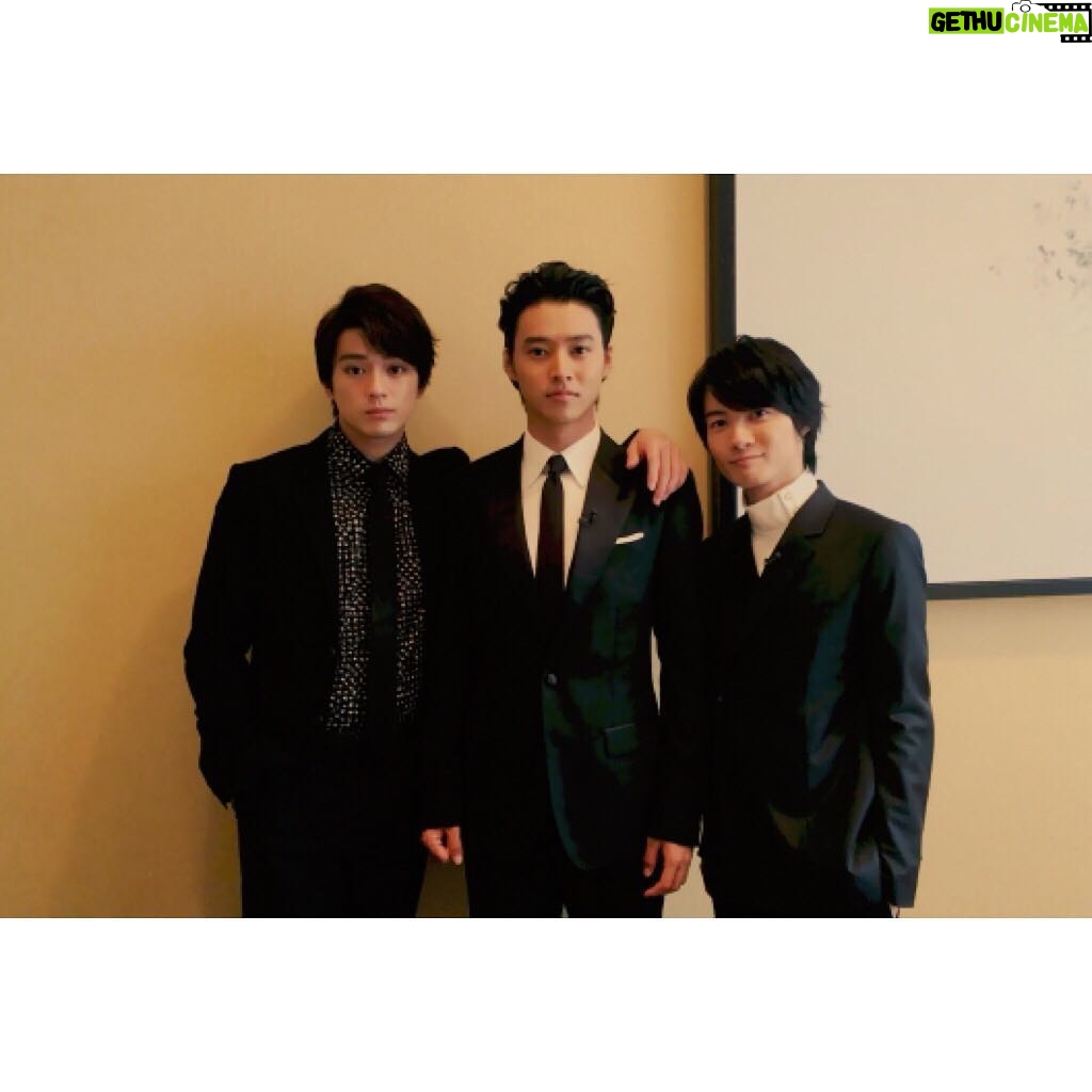 Mackenyu Instagram - With Kento Yamazaki and Ryunosuke Kamiki. "JOJO'S BIZARRE ADVENTURE Diamond is unbreakable (Part 1)" In theaters 2017. 映画「ジョジョの奇妙な冒険 ダイヤモンドは砕けない〈第一章〉」 2017年公開。 #ジョジョ #山崎賢人 #神木隆之介 #小松菜奈 #岡田将生 #山田孝之 #伊勢谷友介 #三池崇史監督