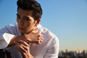 Mackenyu Instagram - Tiffany HardWear Collection.

Tiffanyを代表するTiffany HardWear
大胆でジェンダレスなデザイン。
お気に入りの一つです。

@tiffanyandco
#TiffanyPartner
#TiffanyHardWear