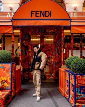 Mackenyu Instagram - #fendi 
FENDI CAFFE 
Open from 11.19

#fendicafe
#anniversairecafe
#FendiHoliday
#FendiGifts