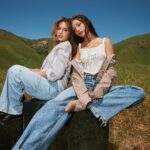 Mackenzie Ziegler Instagram - the new AE collection 💙 @americaneagle #aepartner #aejeans