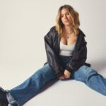 Mackenzie Ziegler Instagram - made a lot of memories over the last year with @americaneagle, all captured in our latest collection out now. shop online and in AE stores 🤍 #aejeans #aepartner