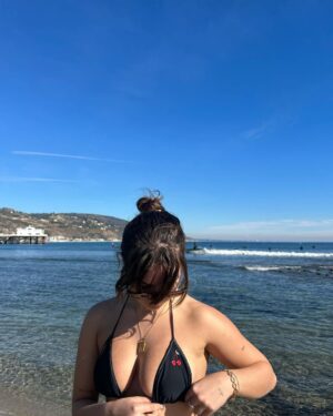 Mackenzie Ziegler Instagram - 🍒