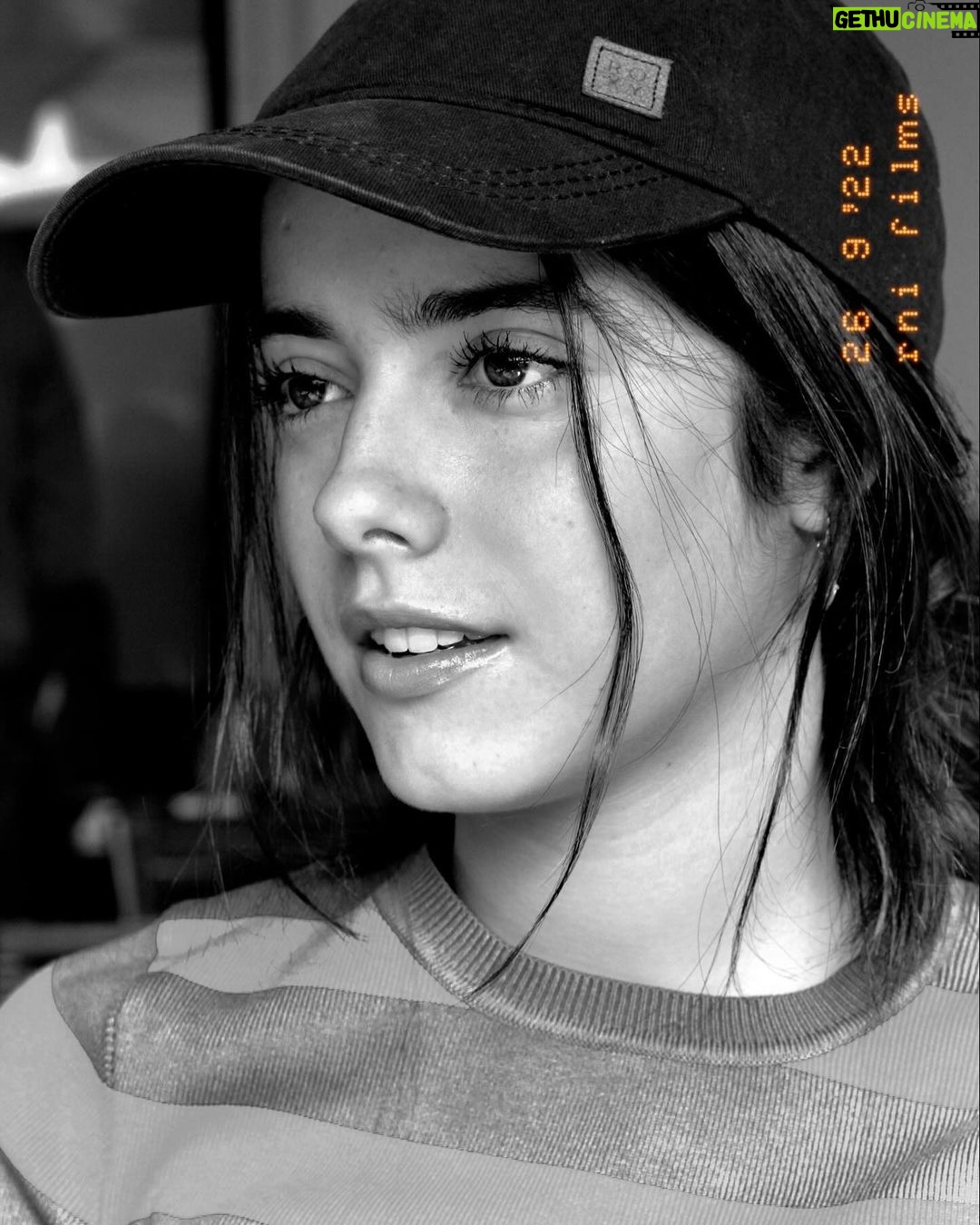 Madalena Aragão Instagram - fotografias perdidas no rolo de câmara 🤓