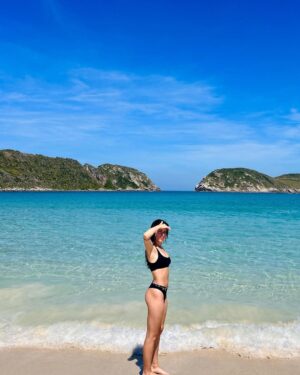 Madalena Aragão Instagram - Estou a isto 🤏🏼 de ficar a viver aqui 🇧🇷