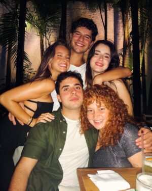Madalena Aragão Instagram - Boa noite povo que a gente chegou 🇧🇷