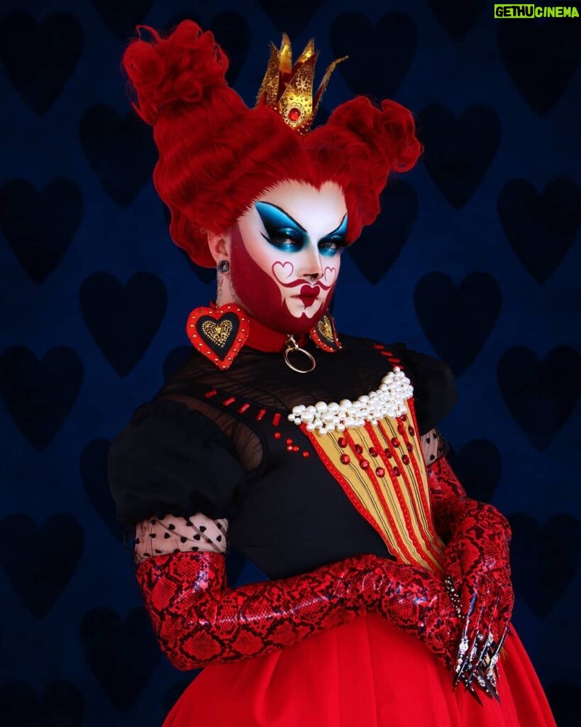 Madame Madness Instagram - 𝙏𝙃𝙀 𝙌𝙐𝙀𝙀𝙉 𝙊𝙁 𝙃𝙀𝘼𝙍𝙏𝙎 ♥ 🖤 Everything made by yours truly. 📸 @missvanitylove . . . . #drag #pride #dragqueen #dragrace #RPDR #dragraceholland #transformationtuesday #cute #dragmakeup #mua #makeup #love #instagood #instamood #instadrag #photooftheday #tbt #beautiful #happy #fashion #ootd #fun #igers #amazing #beauty #gay #gayguy RuPaul's Drag Race Show