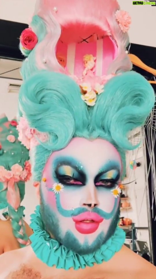 Madame Madness Instagram - The gays 🌈 just know 🧠 how to ✨ do stuff ✨ #love #festival #drag #dragqueen #dragraceholland #wig #wigcage #milkshakefestival #beautiful #happy #cute #gay #art #makeup #fun #fashion #photooftheday Amsterdam, Netherlands