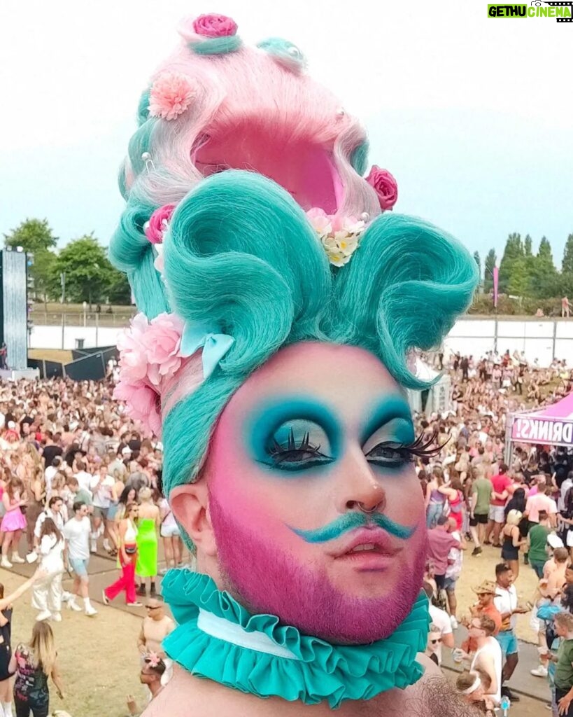 Madame Madness Instagram - Let them eat cake! 🏢🎂🌺🍭 @milkshakefestival Lashes by @sistermarypatmccooter Hair by ME Assisted by @candymakeupartist & @remystefan outfit by ME MUA by ME #love #festival #drag #dragqueen #dragraceholland #wig #wigcage #milkshakefestival #beautiful #happy #cute #gay #art #makeup #fun #fashion #photooftheday Milkshake Festival