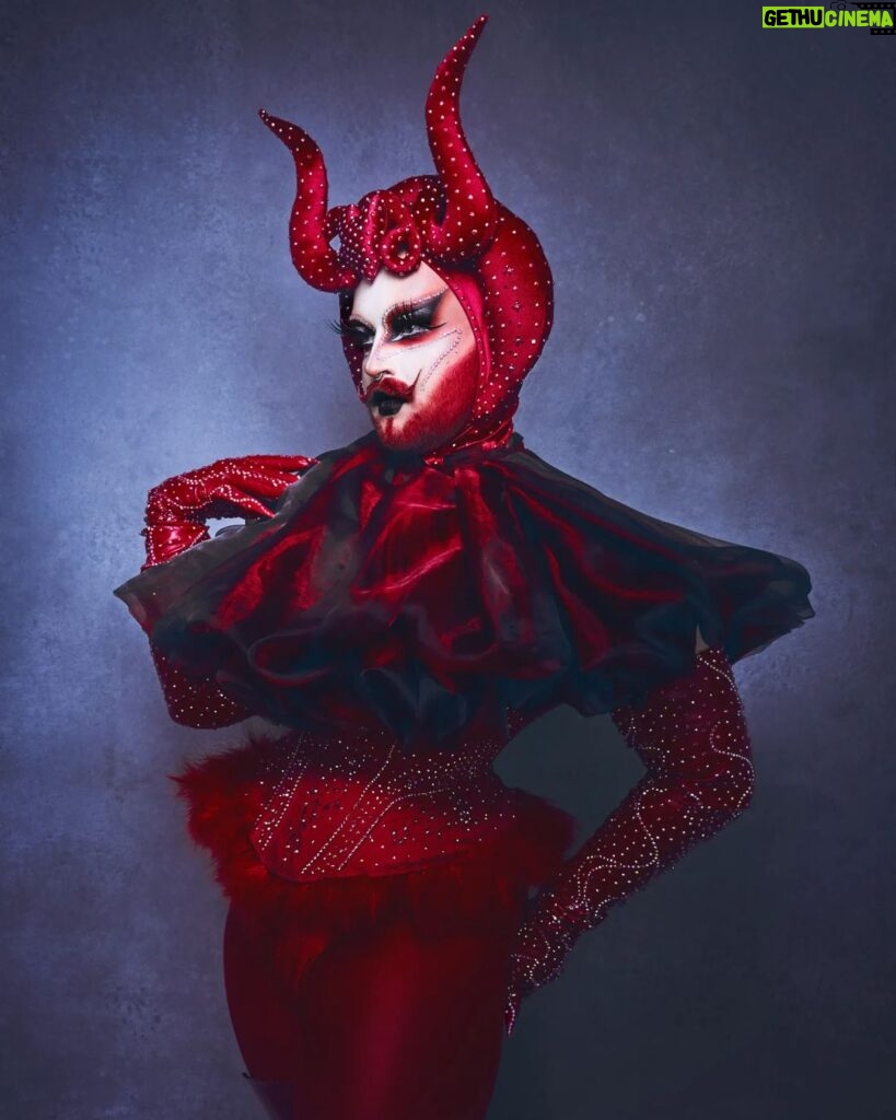 Madame Madness Instagram - Will you be my valentine? 👺🌹 Shot by @cyrieljacobs Lashes by @sistermarypatmccooter Outfit, gloves and headpiece by me . . . . #drag #valentines #dragqueen #dragrace #RPDR #dragraceholland #transformationtuesday #cute #dragmakeup #mua #makeup #love #instagood #instamood #instadrag #photooftheday #tbt #beautiful #happy #fashion #ootd #fun #igers #amazing #beauty #gay #gayguy Amsterdam, Netherlands