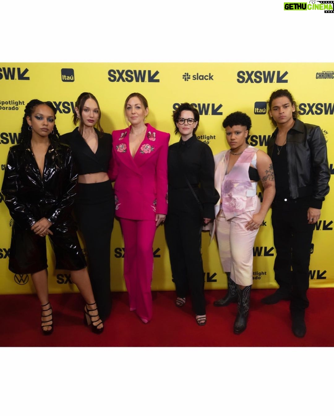 Maddie Ziegler Instagram - bloody hell premiered last night and i’m mush 🫠 more words to come but molly you changed my life and i adore you to the moon and back. also this cast and crew i love you sooo ❤️ we did it !!!!