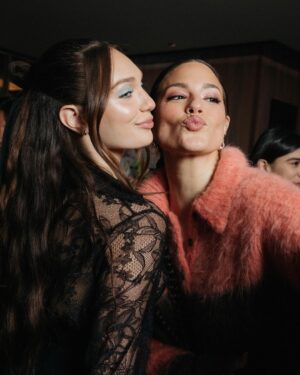 Maddie Ziegler Instagram - a night with @etro x @mytheresa.com 🖤✨