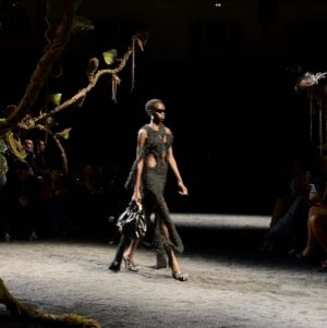 Maddie Ziegler Instagram - show of my dreams !! thank you endlessly to the team for having me 💖 @acnestudios @edouardschneider
