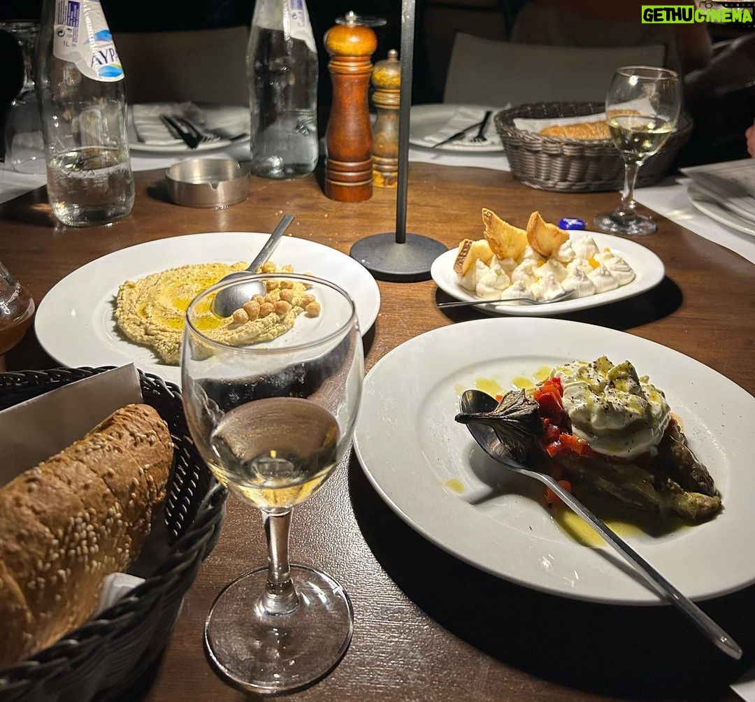 Madelyn Cline Instagram - I love when greece Nikki Beach Porto Heli