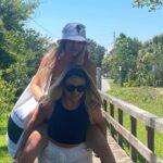 Madelyn Cline Instagram - Air flight fun little things