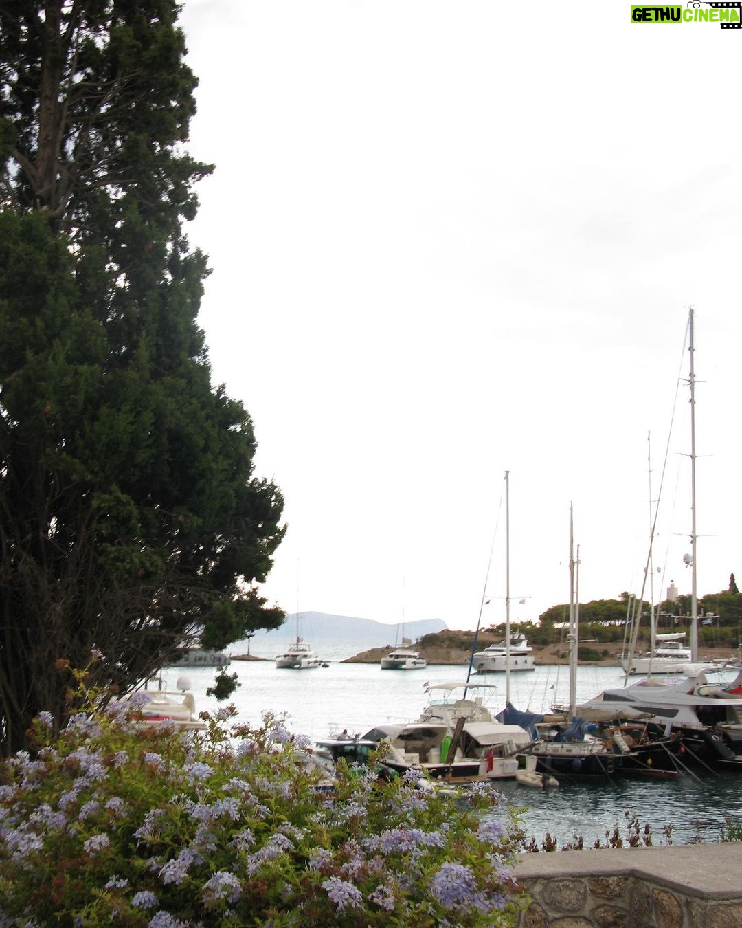Madelyn Cline Instagram - I love when greece Nikki Beach Porto Heli