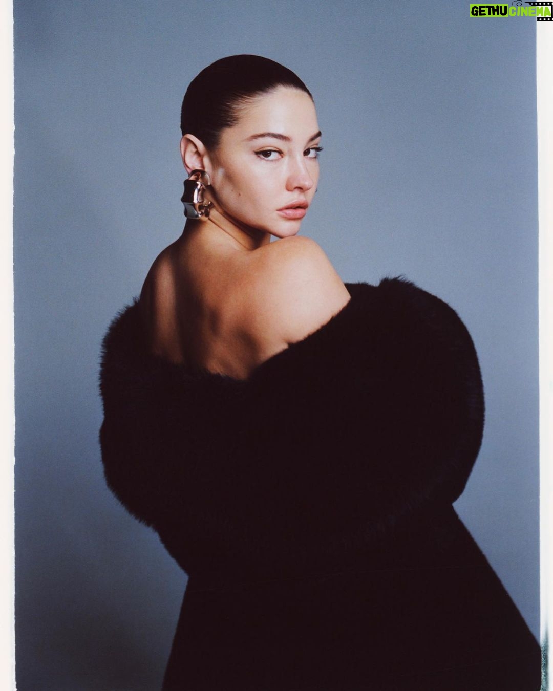 Madelyn Cline Instagram - @wwd i love you. Thank you endlessly for having me 💫