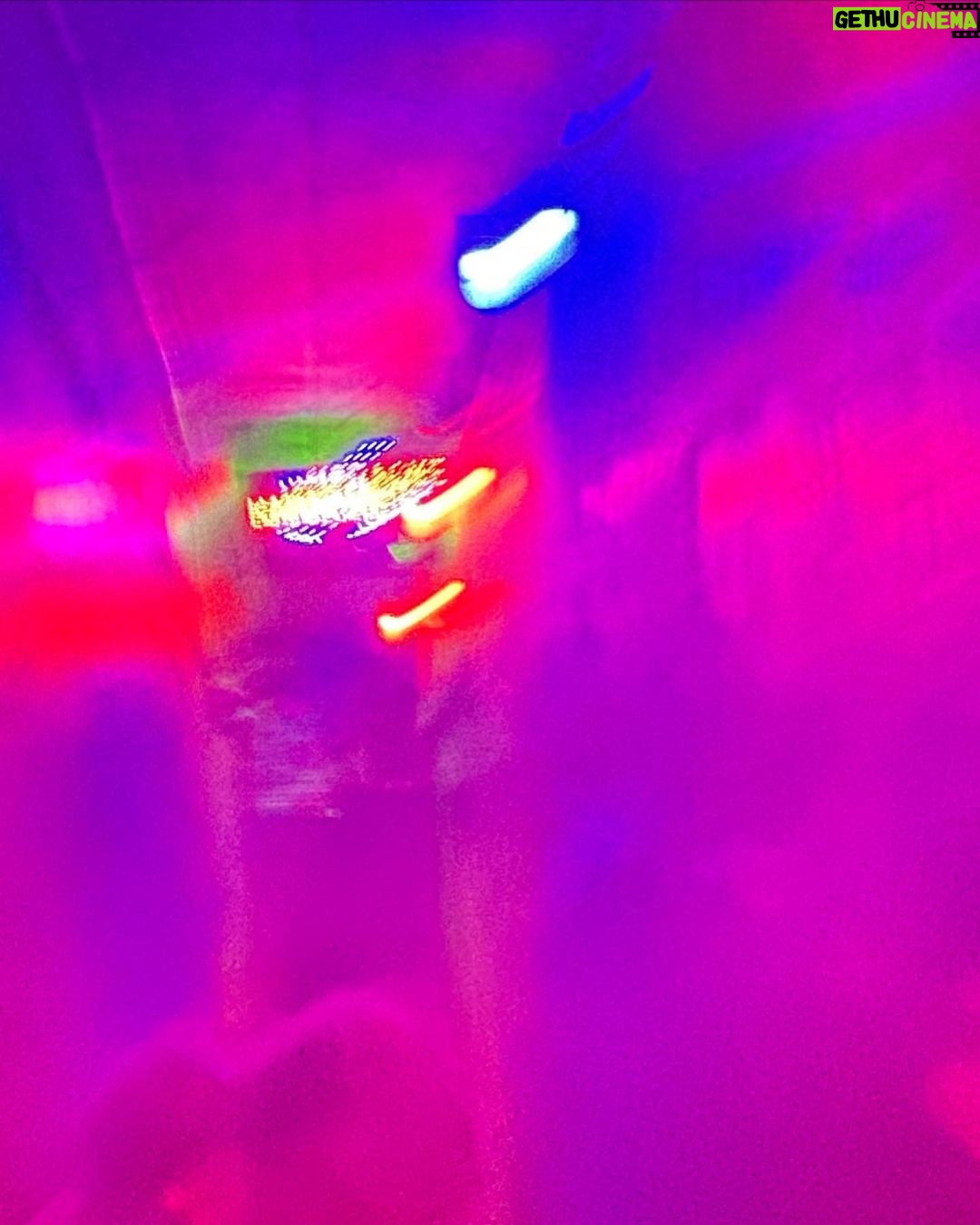 Madelyn Cline Instagram - Air flight fun little things