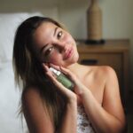 Madelyn Cline Instagram - My favorite glassy skin secret ✨ our skin is a mirror of our internal health and our external environment, it reflects our emotional state, hormones, dehydration, rest, and all of life in between. It’s important to me to do everything I can to make sure my skin is as healthy and happy as possible even when I’m feeling run down and not on top of my self-care. This Phyto A+ Brightening Treatment by @skinceuticals is something I’m never without. It soothes my out of balance skin and reduces post-blemish marks, targets surface imperfections by reducing pore clogging surface oil, and brightens - giving me glassy, healthy and glowy skin. #skinceuticalspartner