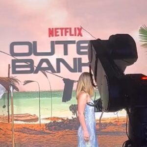 Madelyn Cline Instagram - 3 seasons of celebrating @obx all wrapped up into one night. Thank you @netflix endlessly and thank you @stellamccartney for this mermaid moment!!! And congratulations to this wonderful cast and crew. 6 more days!! Also the last slide thank you @karlinacallee 😭💀