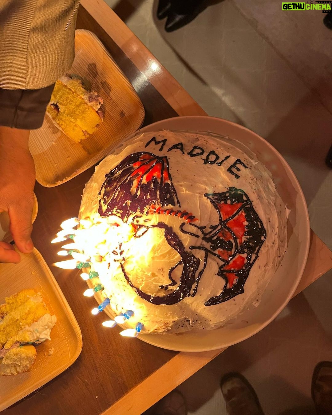 Madelyn Cline Instagram - The day i turned 52 !!