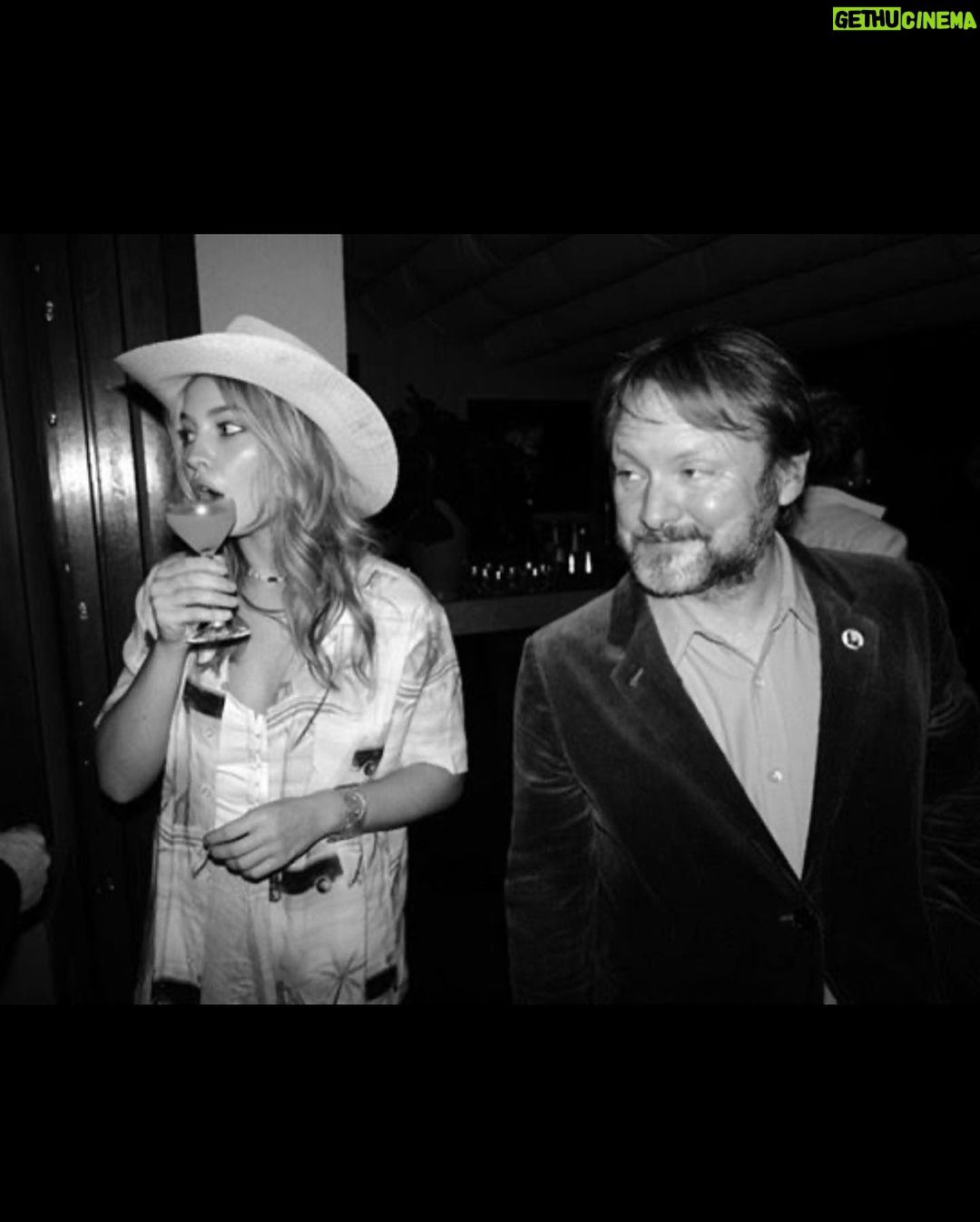 Madelyn Cline Instagram - “In walked Edward Norton and Daniel Craig, and I just absolutely Error 404-malfunctioned,” says @madelyncline of what it was like to be on the set of Glass Onion: A @KnivesOut Mystery. “My brain had left the chat — to say it was intimidating would be the understatement of the year. I had to give myself a pep talk in the mirror every day.” The Glass Onion star shares a candid behind-the-scenes look at @riancjohnson’s latest whodunnit at the link in bio.