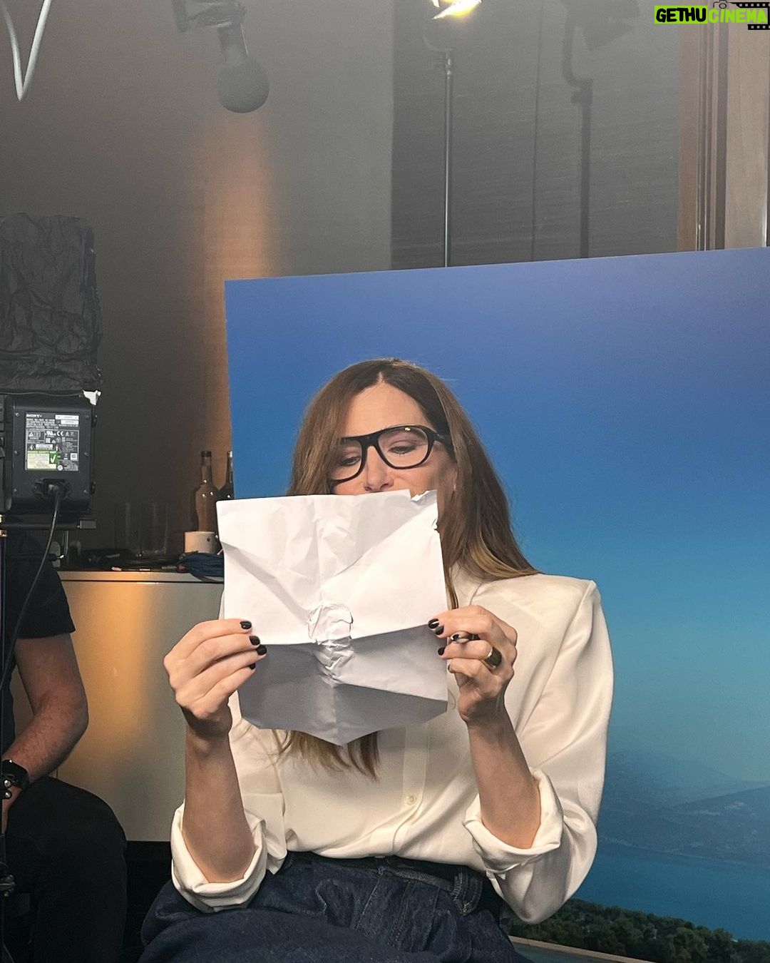 Madelyn Cline Instagram - Magical glass onion mystery press tour !! @knivesout BFI London Film Festival