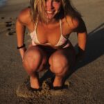 Madelyn Cline Instagram - ¯_(ツ)_/¯