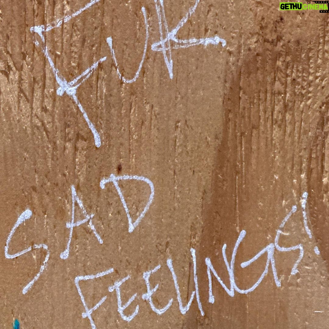 Madelyn Cline Instagram - F*ck sad feelings!