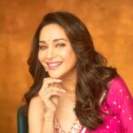 Madhuri Dixit Instagram - Thank you for showing so much love and support to the Panchak trailer! Forever grateful ❤️ #Panchak #panchakon5jan