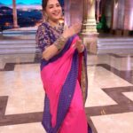 Madhuri Dixit Instagram - Dance ki Deewani 💃🏻🥰❤️ #saturday #saturdayvibes #dance #dancereels #reelsinstagram #trendingreels #trendingnow #trendingaudio #explore