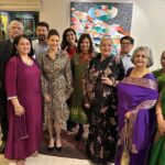 Madhuri Dixit Instagram – The greatest thing you can have is a mutual admiration society. Be complimentary to each other and the world exudes positivity and everything gets better!❤️

Thank you @kiranmazumdar_shaw @NandanNilekani #rohininilekani @geetanjalikirloskar @smtsudhamurty for an amazing evening❤️

#DrNene #MondayMotivation