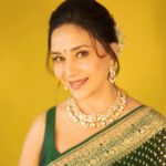 Madhuri Dixit Instagram - Got ready for Bappa 🙏🏻🧿❤️ #mondays #mondaymood #ganpatibappamorya #festive #festivemood