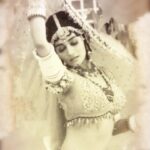 Madhuri Dixit Instagram - Celebrating 30 years of Khalnayak today! Incredible songs, everlasting memories and immense love ❤️ Thank you for showing Khalanayak so much love 🙏🏻 What was your favourite song from the movie? Can you guess mine? #Khalnayak #movie #30yearsofkhalnayak
