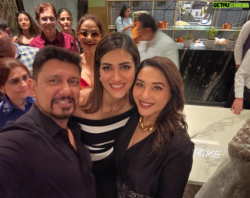 Madhuri Dixit Instagram - Wishing @tigerjackieshroff and @kritisanon the very best for #ganpath Kudos to the team!
