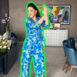 Madhuri Dixit Instagram – Celebratory dance 💃🏻 Thank you so much for giving #panchak so much love. Please continue to love and support us! Go watch it in your nearest theatre 🙏🏻❤️ 

#panchakthemovie #dancereels #trendingreels #trending