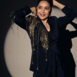 Madhuri Dixit Instagram - Glam with a side of drama 🪩 #tuesday #tuesdayvibes #photooftheday #photoshoot #blacklove #glam