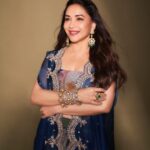 Madhuri Dixit Instagram – A twirl for good luck 💙 

#wednesday #wednesdaywisdom #dancedeewane #photooftheday #photoshoot #twirl #twirling