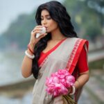 Madhurima Basak Instagram - ওঁ জবাকুসুমসঙ্কাশং কাশ্যপেয়ং মহাদ্যুতিম্ । ধান্তারীং সর্বপাপঘ্নং প্রণতোহস্মি দিবাকরম্ ॥ মুখাবয়ব - মধুরিমা বসাক । @madhurimabasak9 বস্ত্র পরিকল্পনায় - রাজ ব্যানার্জী। @raj_bnerjee রূপদান - ইরিন্দিতা বৈরাগী। @irindeeta_the_makeover_artist কেশবিন্যাশ - অবিনাশ ভৌমিক। @abinashbhowmick_official চিত্রগ্রাহক - শ্রীকান্ত মজুমদার। @srikanta_photography ধন্যবাদানান্তে - সায়ন , পিকু, শান । @sayankundu9 @sann_roy @pikumondal3127