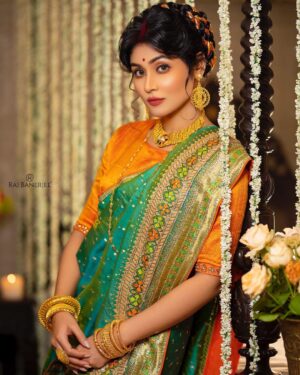 Madhurima Basak Instagram - Bridal Collection By @raj_bnerjee 

FEATURING - @madhurimabasak9 ❤️

WARDROBE - @raj_bnerjee 
MAKEUP - @irindeeta_the_makeover_artist 
HAIR - @abinashbhowmick_official 
PHOTOGRAPHY & RETOUCH - @srikanta_photography 
JEWELLERY - @abirajewellers 
SPECIAL THANKS - @piku_mondol1 @starcraft_insta