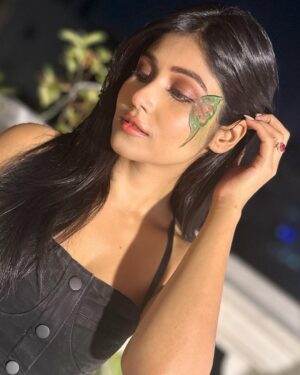 Madhurima Basak Instagram - Happy Halloween 🎃 

#halloween #frinds #wellspentday #fun