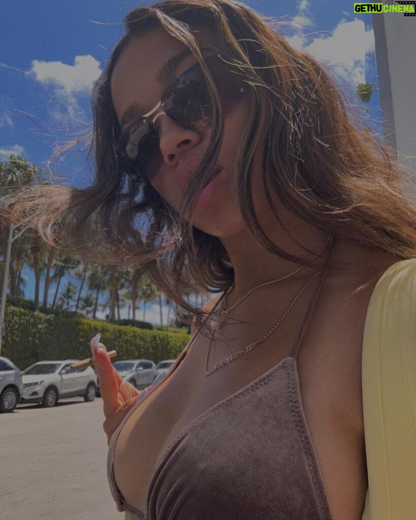 Madison Bailey Instagram - 🌴 Miami Beach, Florida