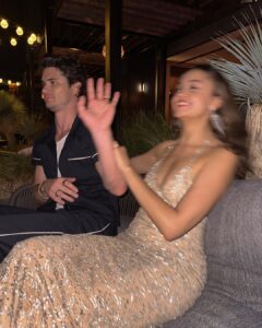 Madison Bailey Instagram - After party vibes 🪩