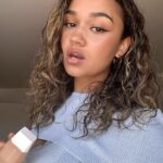Madison Bailey Instagram - That feeling when you find your fenty match 😌🤎 I’m wearing #EAZEDROP Blurring Skin Tint in shade ‘13’ and it’s giving #FentyFaceFresh ✨ #FentyFacePartner #FindYourFentyMatch