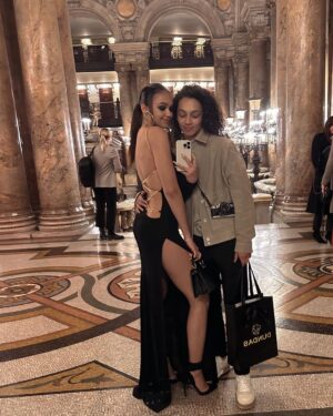Madison Bailey Instagram - The perfect ending to my first PFW 👑 @dundasworld